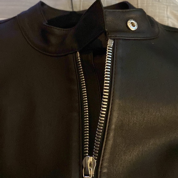 CLASSICS by WORTH NWT STRETCH LEATHER JACKET, BROWN, Size 6. Zipper w/pockets. - Picture 9 of 10